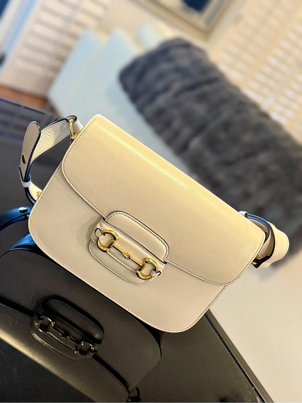 Gucci Horsebit 1955 Shoulder Bag Leather Shoulder Bag in White
